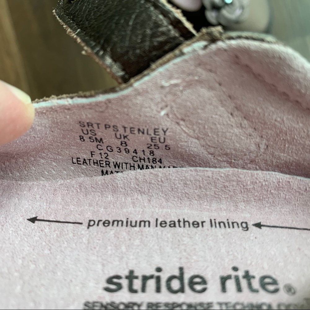 Never worn Stride Rite T-straps - Picture 4 of 4